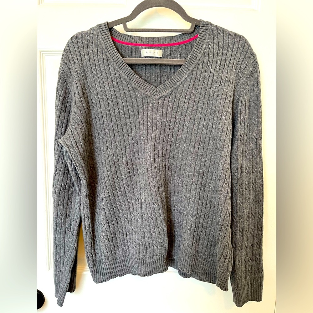 Grey Van Heusen sweater